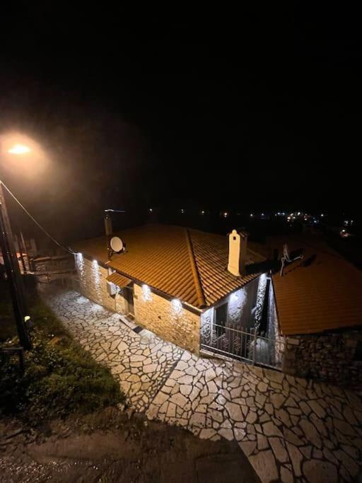 Dandy Villas Dimitsana - A Family Ideal Charming Home In A Quaint Historic Neighborhood - 2 Fireplaces For Romantic Nights المظهر الخارجي الصورة