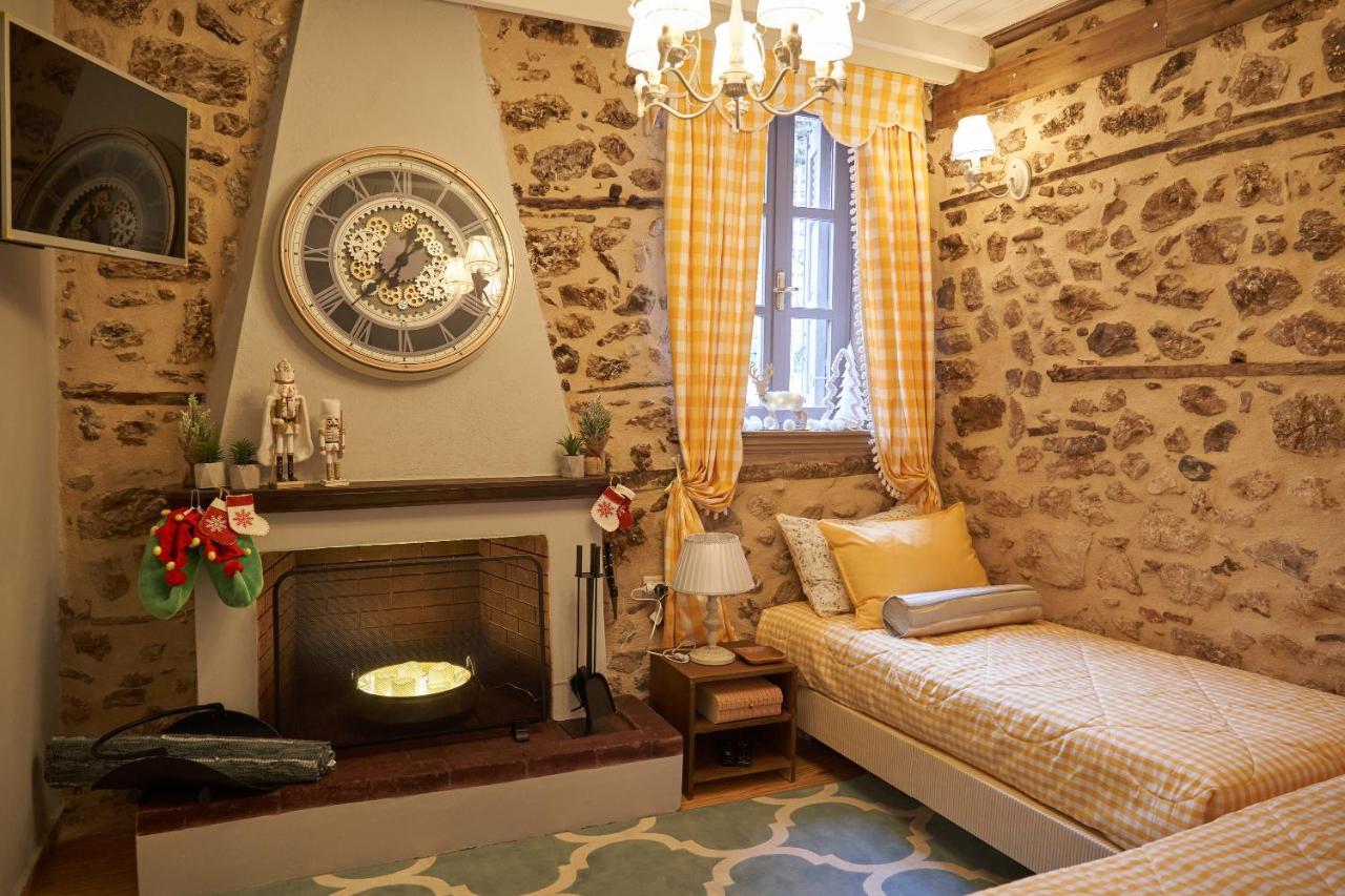 Dandy Villas Dimitsana - A Family Ideal Charming Home In A Quaint Historic Neighborhood - 2 Fireplaces For Romantic Nights المظهر الخارجي الصورة