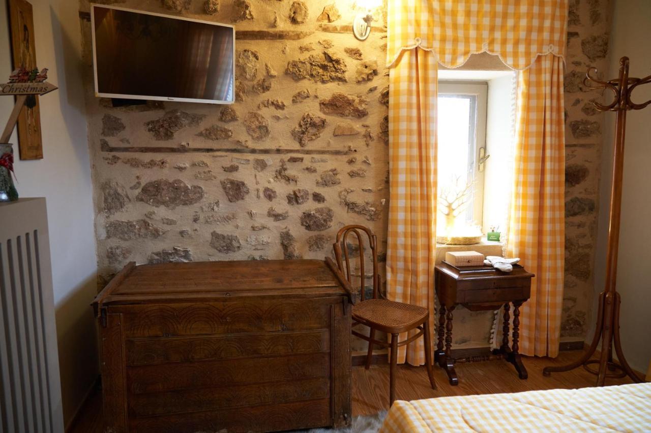Dandy Villas Dimitsana - A Family Ideal Charming Home In A Quaint Historic Neighborhood - 2 Fireplaces For Romantic Nights المظهر الخارجي الصورة