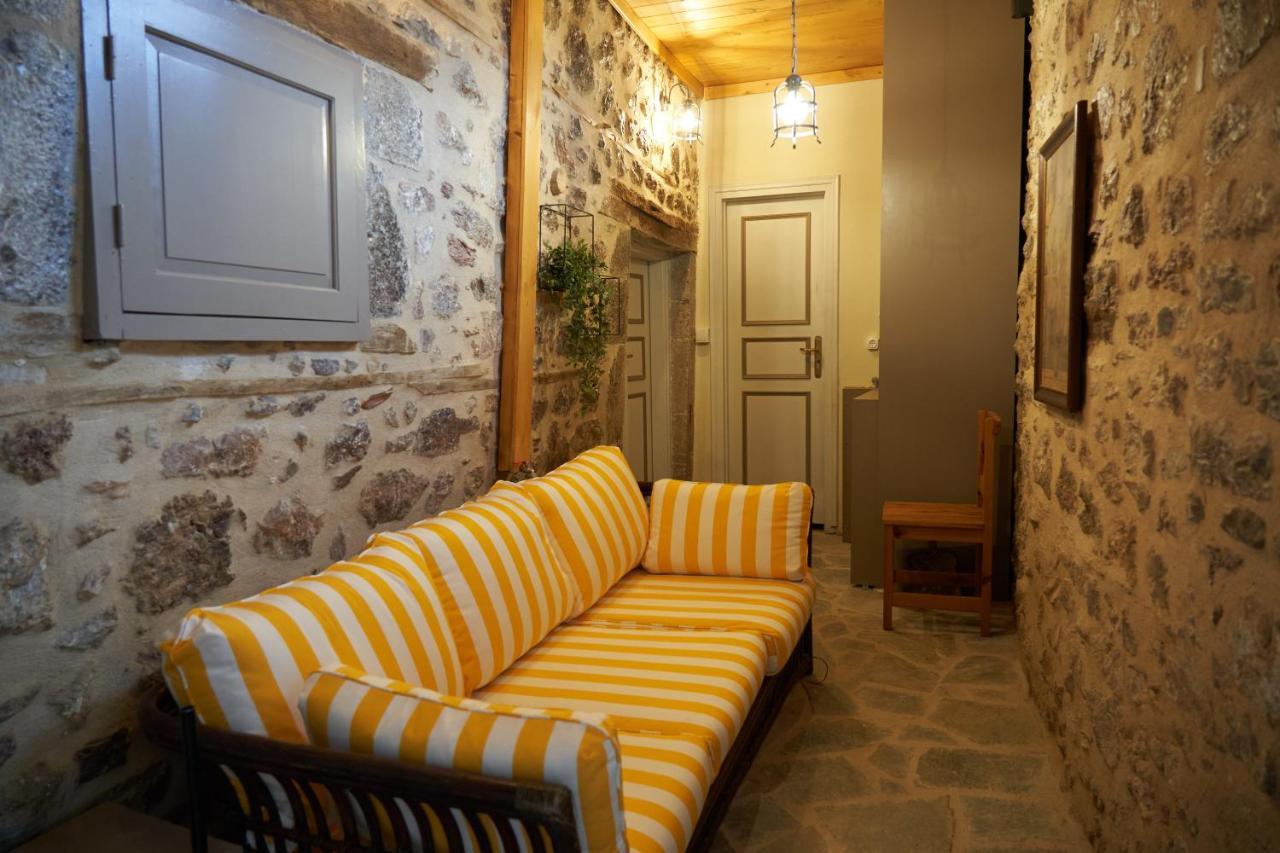 Dandy Villas Dimitsana - A Family Ideal Charming Home In A Quaint Historic Neighborhood - 2 Fireplaces For Romantic Nights المظهر الخارجي الصورة